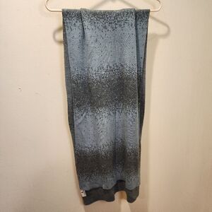 ANTHROPOLOGIE Madison 88 large scarf